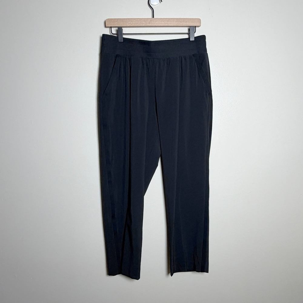 T by Talbots Womens Pants Size M Black Elastic Waist Pockets Jogger Style